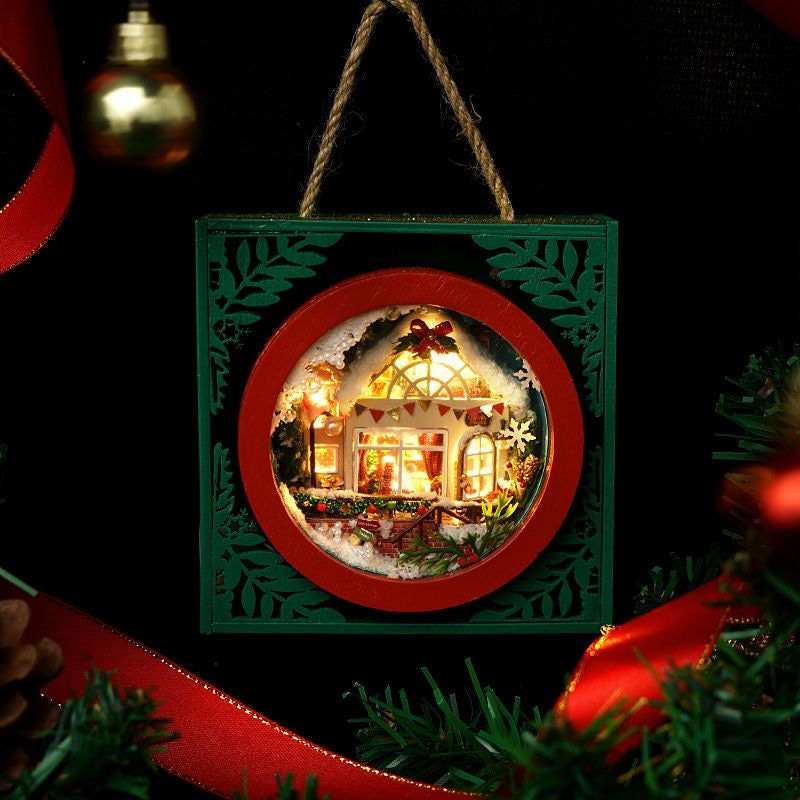 Christmas DIY Miniature House · Creative Handcraft Gift Toy