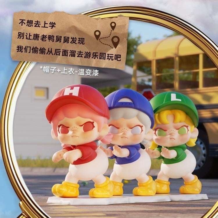 DORA Loves Mickey Figure Series Blind Box