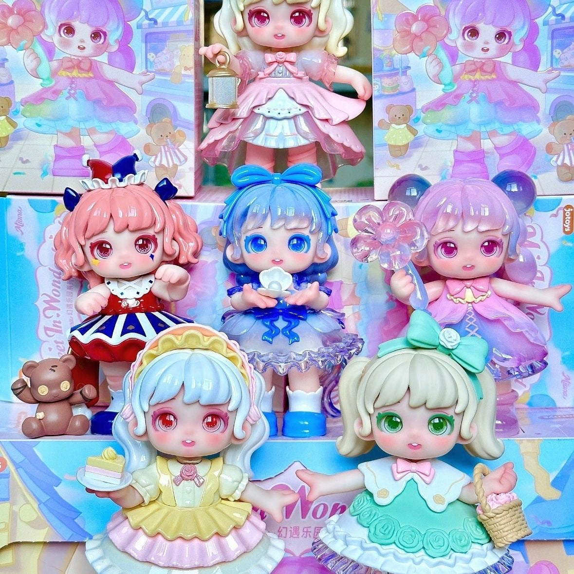 Miana Meet In Wonderland Series Blind Box Figures